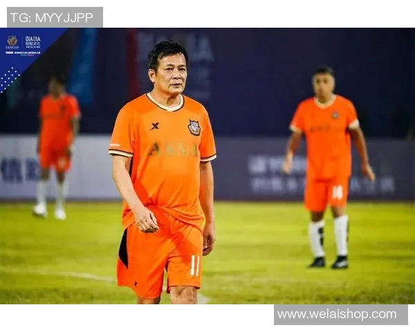 真正优雅的足球明星如何在绿茵场上展现魅力与风采