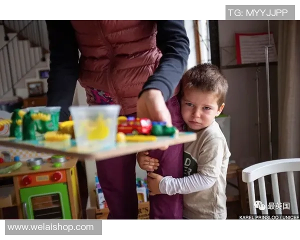 足球明星居家隔离生活趣事与卷纸的搞笑互动揭秘 足球明星居家隔离生活趣事与卷纸的搞笑互动揭秘
