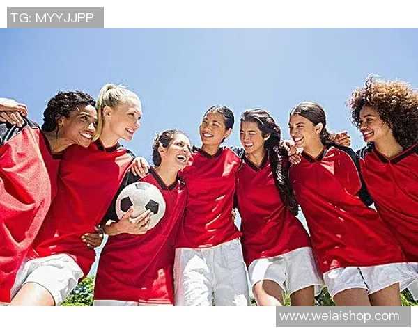 长发女足球明星全景盘点展现风采与实力的女性运动员之美 长发女足球明星全景盘点展现风采与实力的女性运动员之美