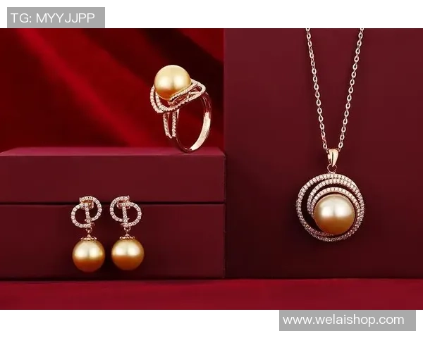 足球明星女友奢华游艇度假照片曝光尽显魅力与风采